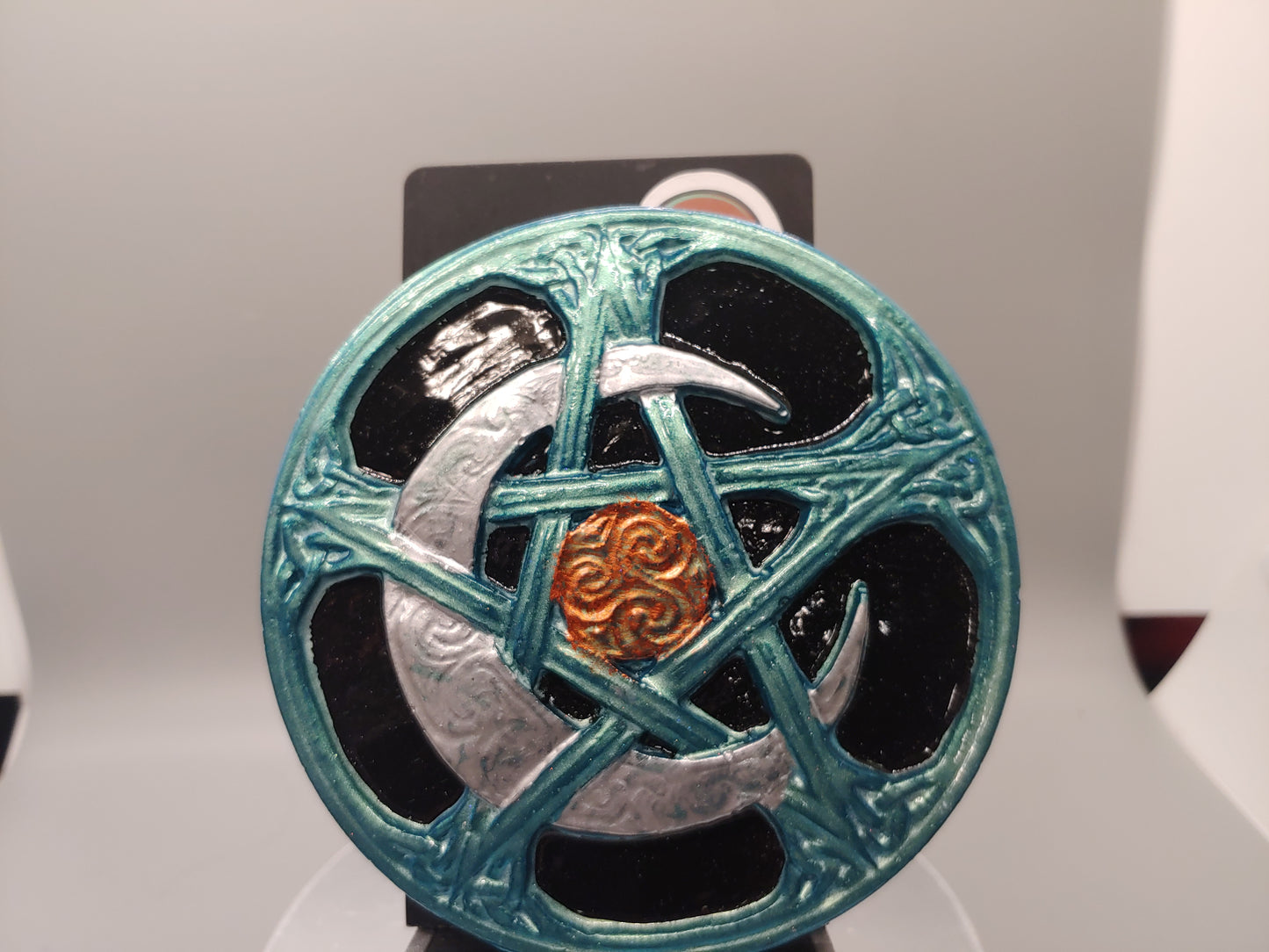 Color-Changing Pentacle Plaque