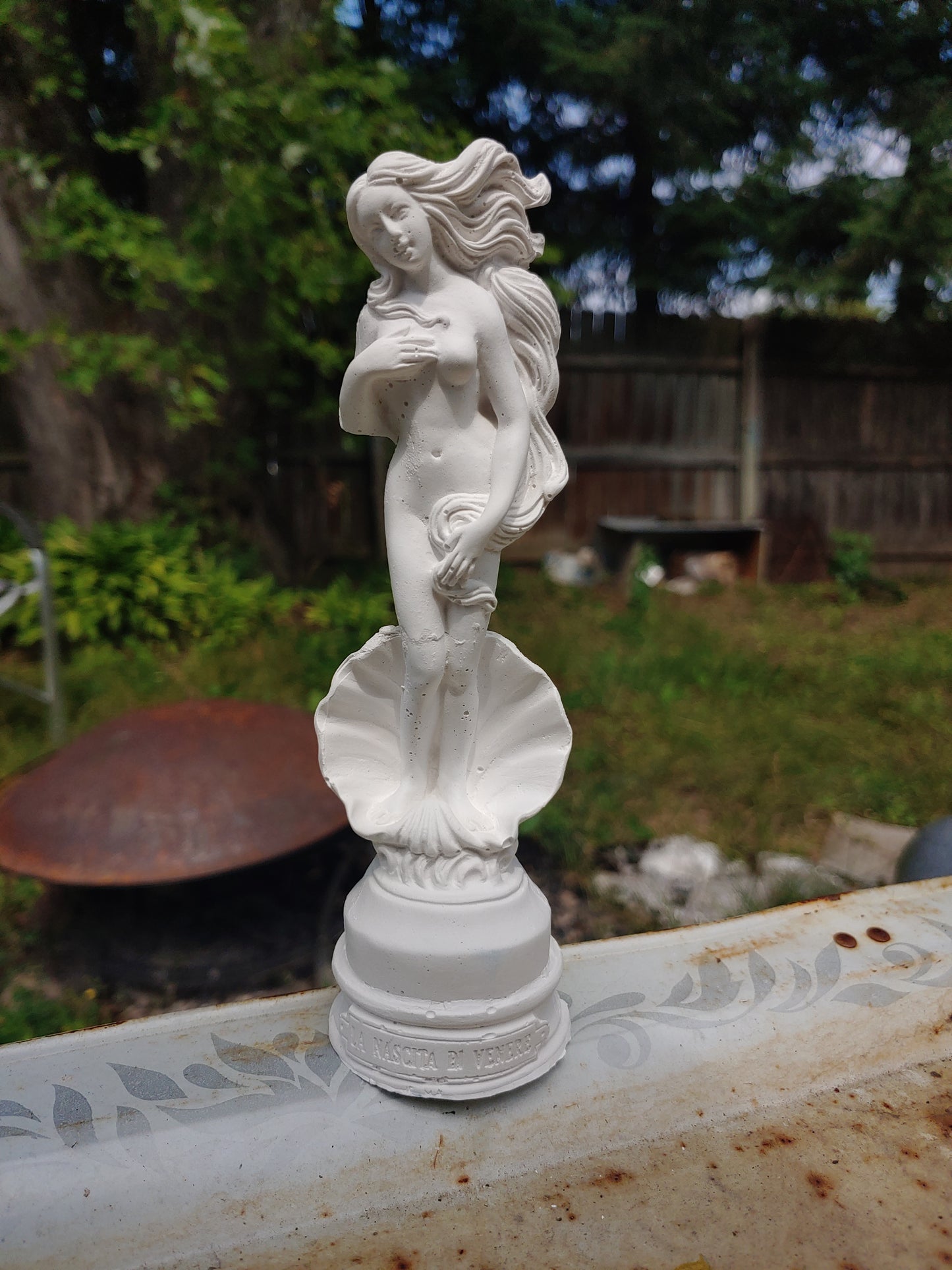 Birth of Venus Statue