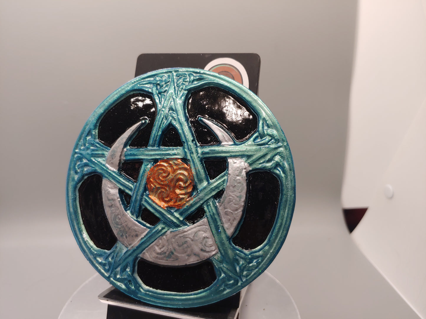 Color-Changing Pentacle Plaque